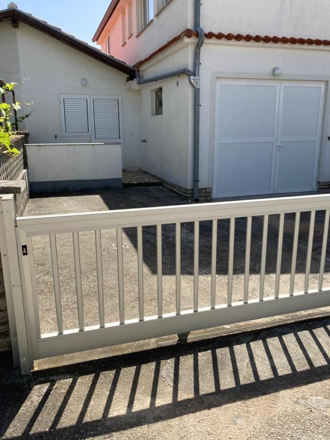 Beach Apartments Privlaka  Luaran gambar