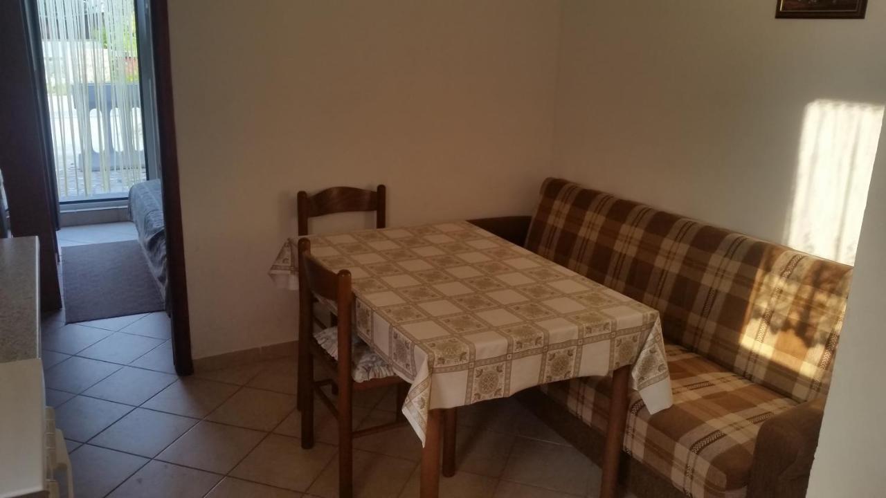 Beach Apartments Privlaka  Luaran gambar