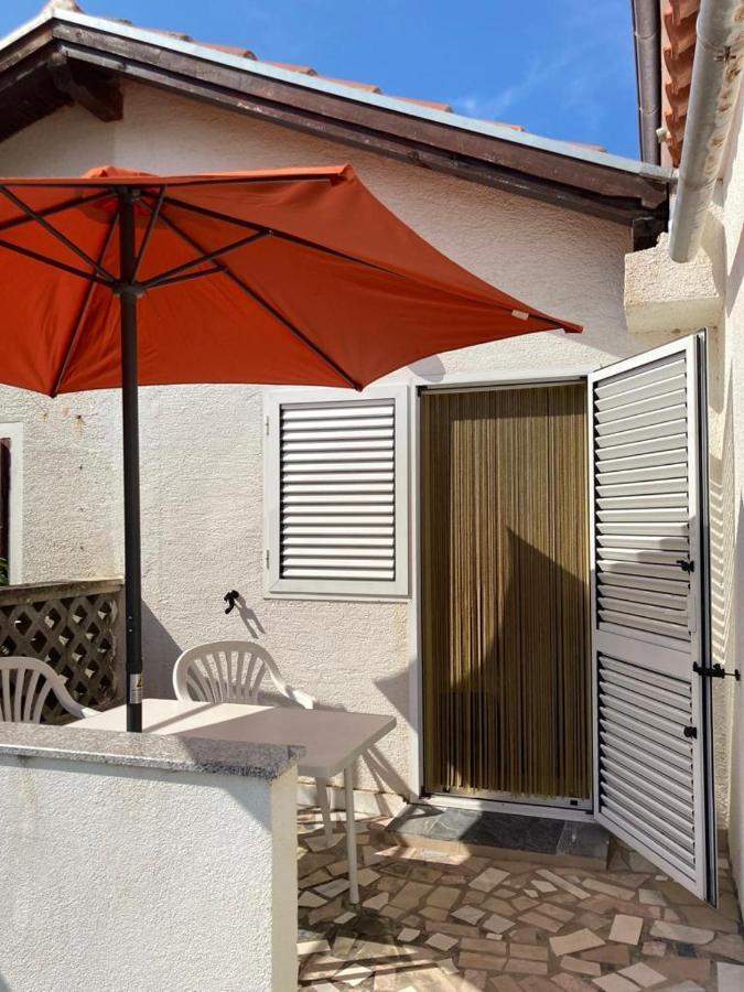 Beach Apartments Privlaka  Luaran gambar